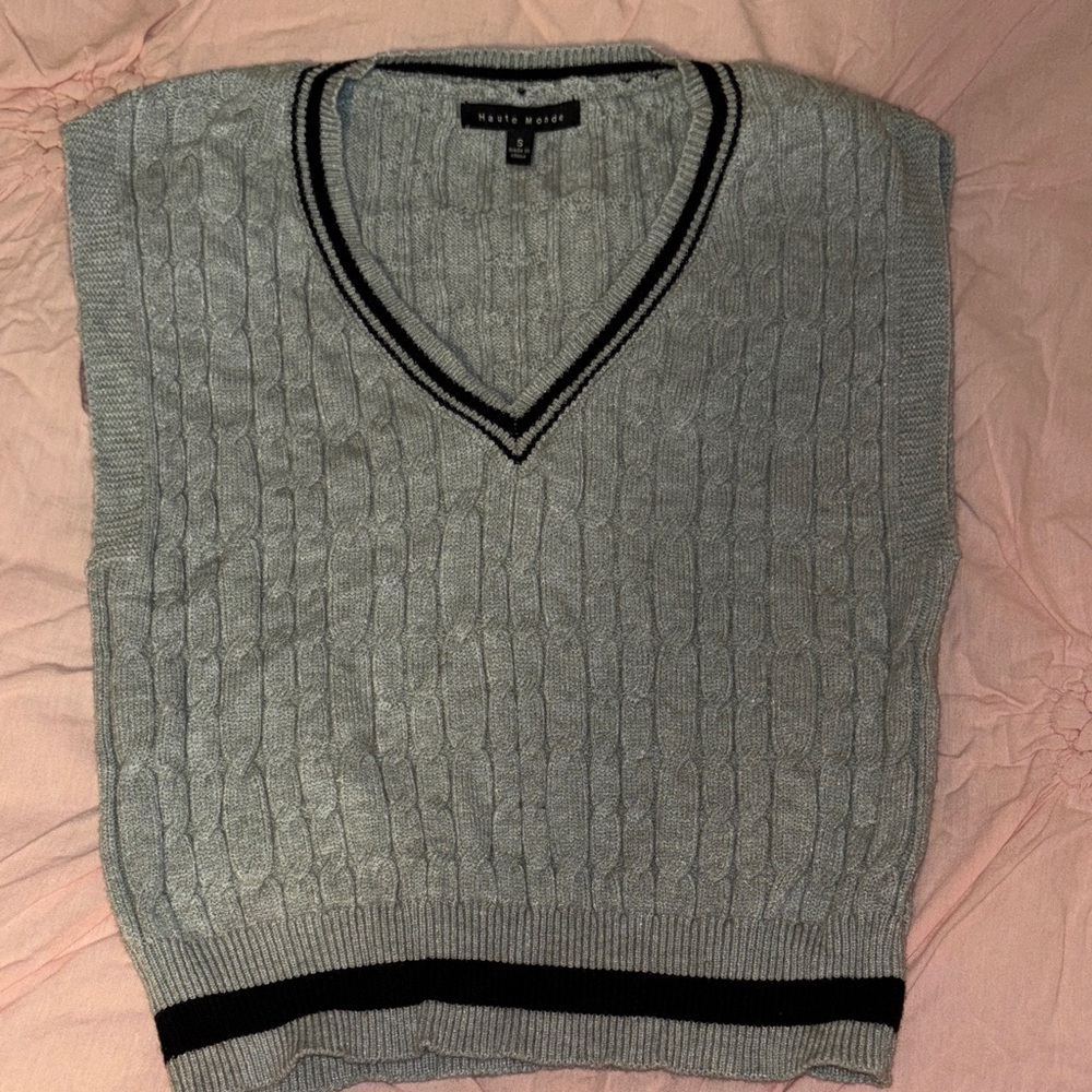 Haute Monde Charcoal Cable Knit V-Neck Sweater